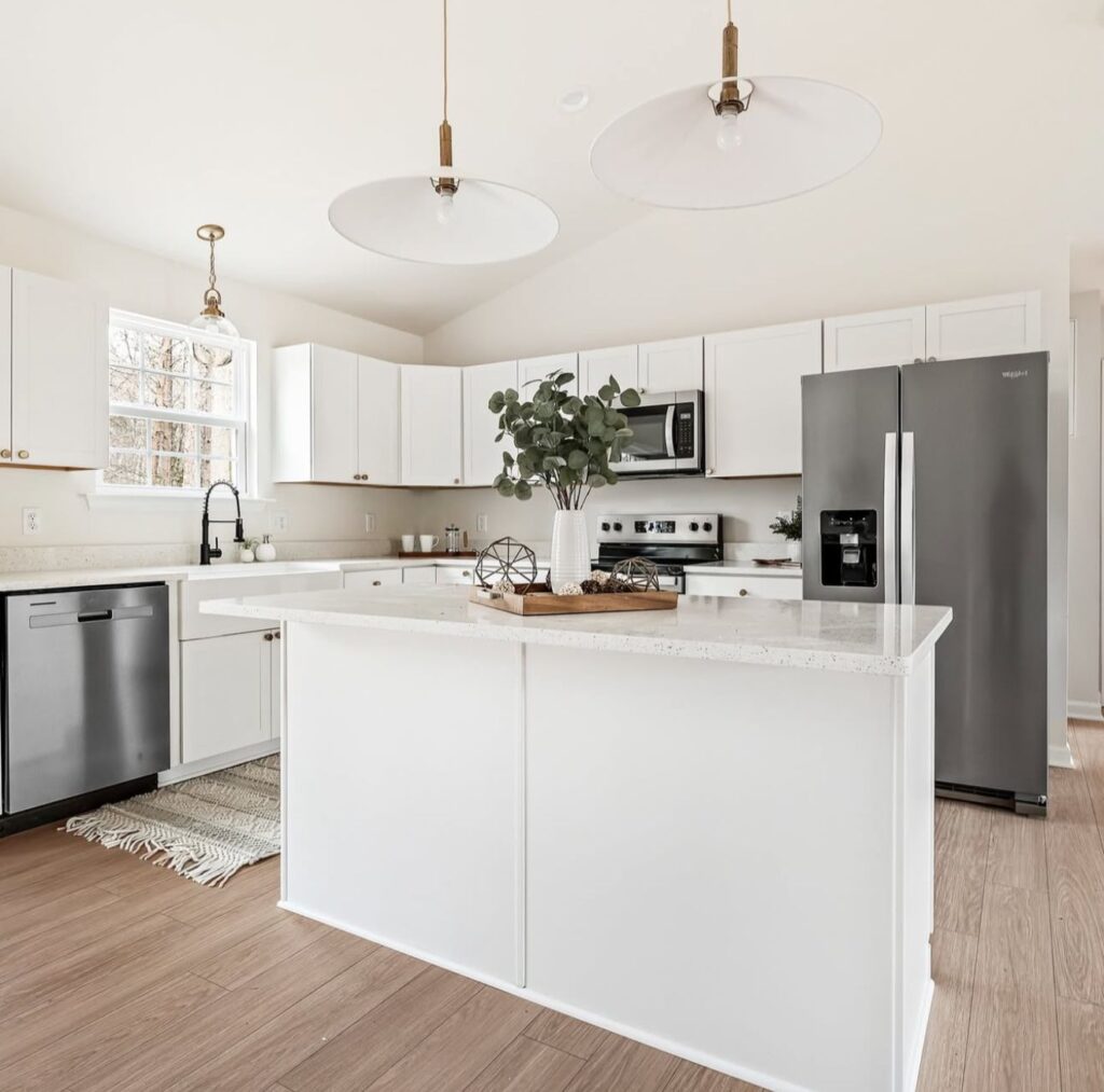 One of our latest masterpieces, showcasing the exquisite Sparkling White Quartz countertop that combines the elegance and durability and our expertise of our highly trained craftsmanship.